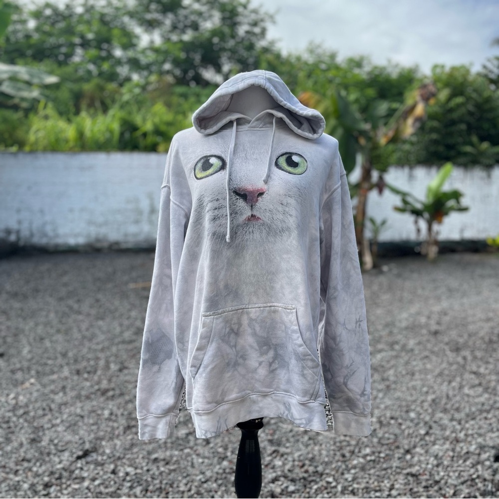 The Mountain White & Gray Cat Hoodie